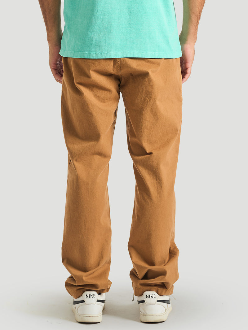 Calça Chino Hurley Class Caramelo
