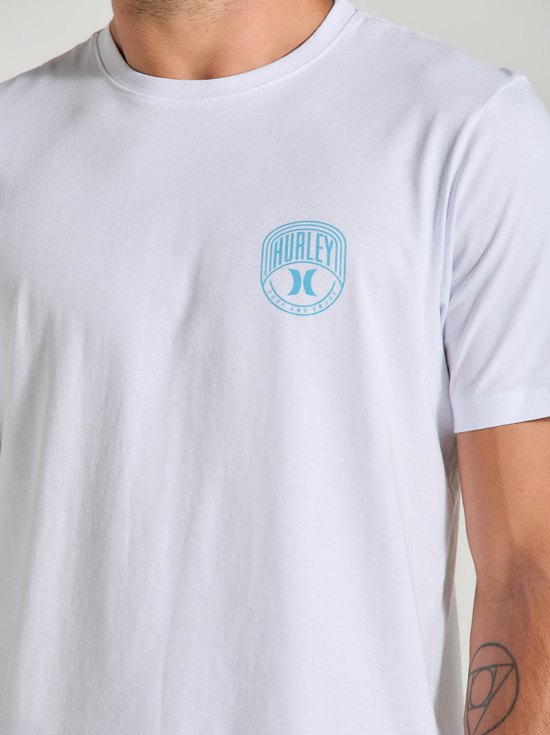 Camiseta Básica Branco Hurley Escudo