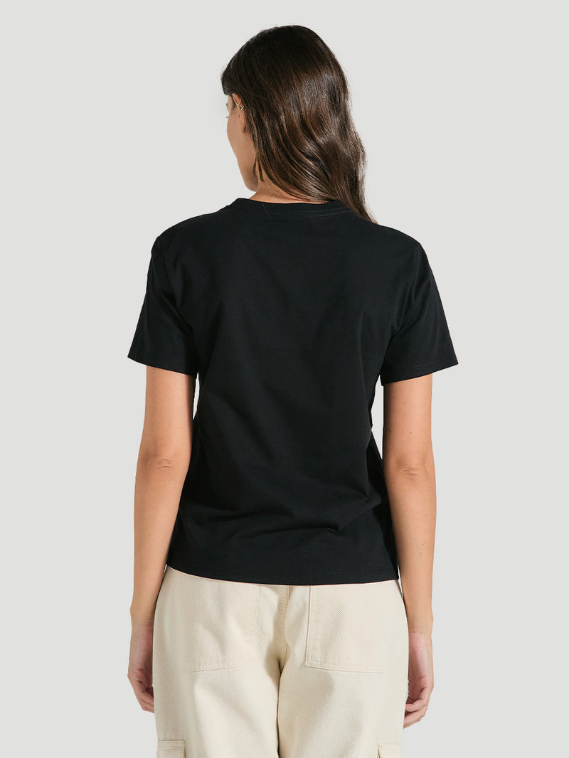Camiseta Feminina Básica Preta Manga Curta Hurley Line
