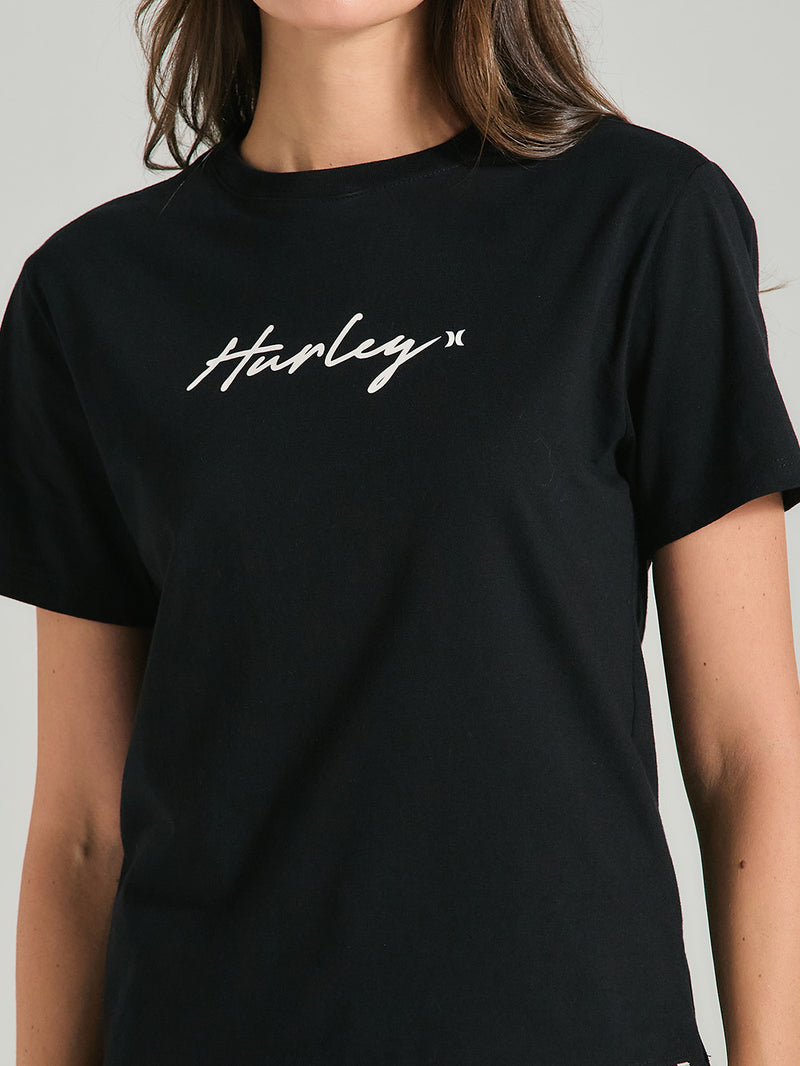 Camiseta Feminina Básica Preta Manga Curta Hurley Line