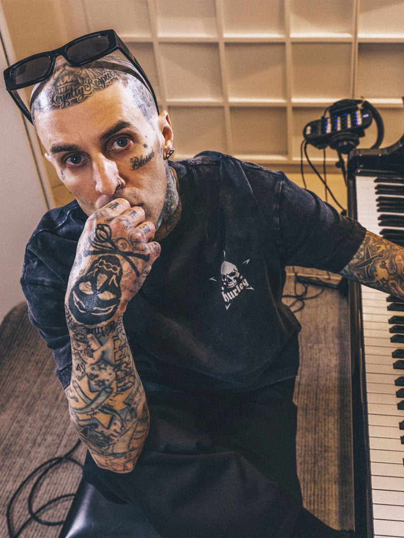 Hurley x Travis Barker Camiseta Especial Skull Island