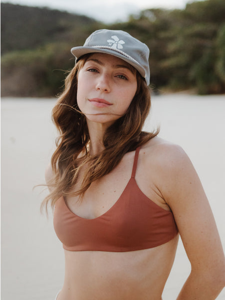 Boné Cinza Hurley Flower