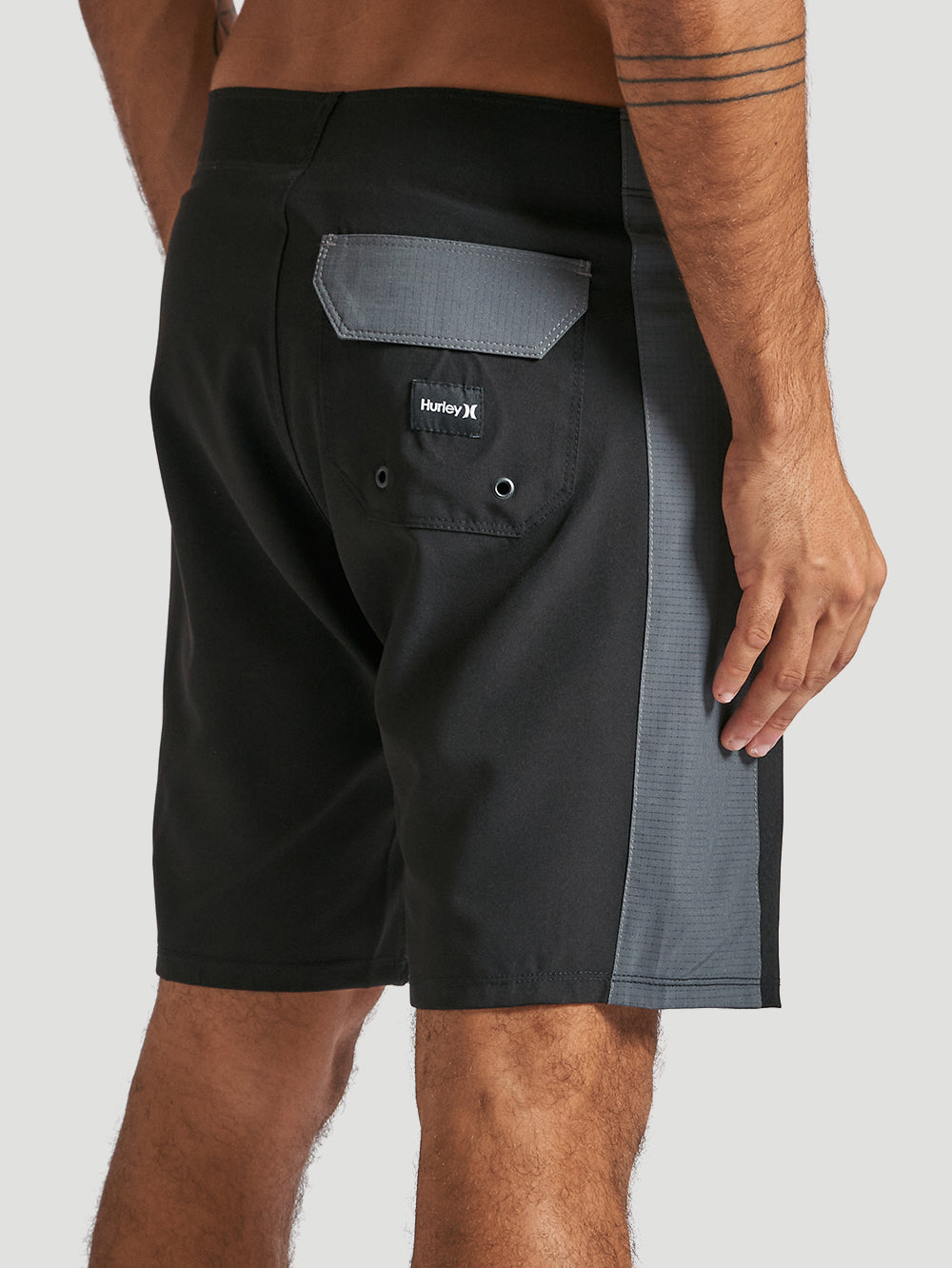 Hurley hot sale 19 boardshorts