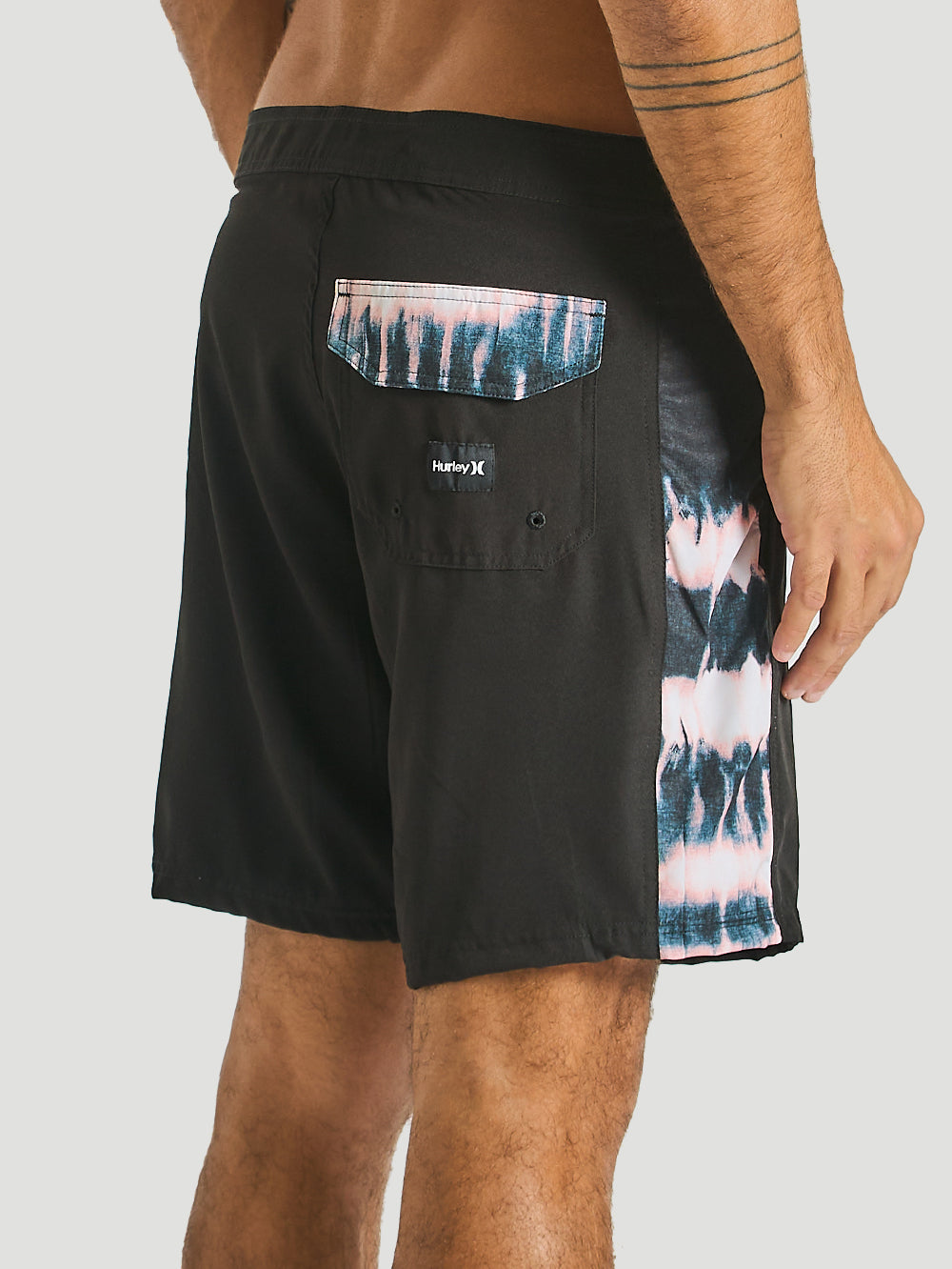 Bermuda Híbrida Hurley Tie Dye 18'' Preto