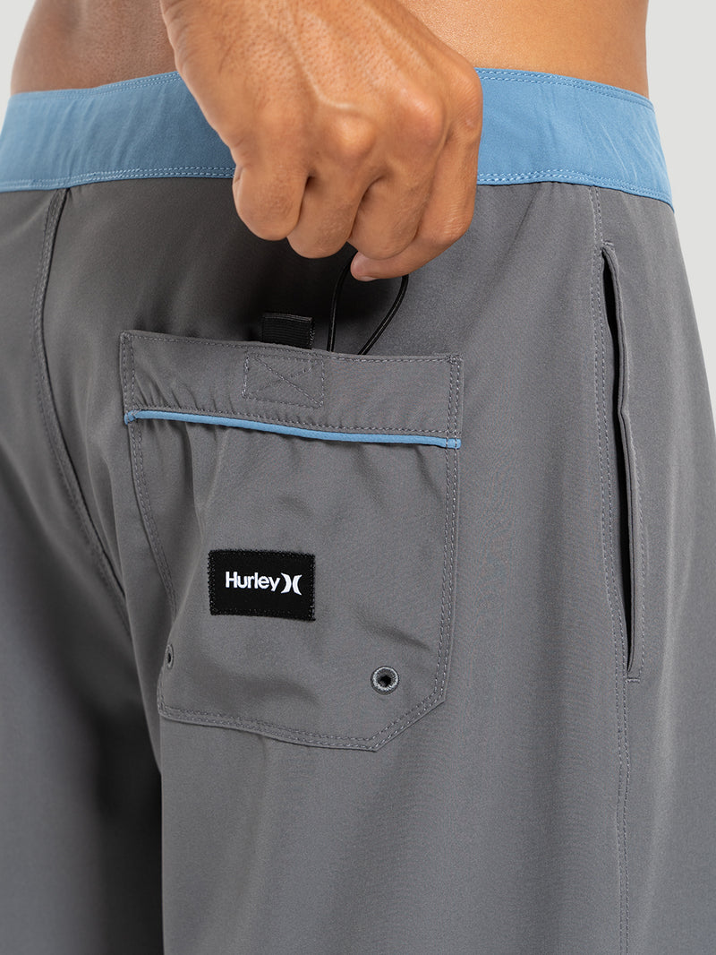 Bermuda Híbrida Hurley Masculina Intro 19,5" Cinza