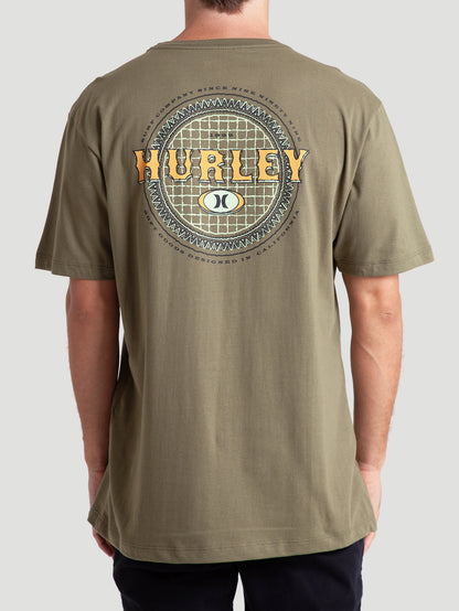 Camiseta Verde Militar Manga Curta Slim Hurley Retro Waves
