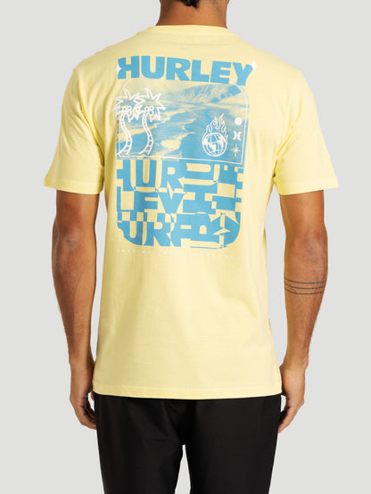Camiseta Manga Curta Amarela Hurley Half Letters
