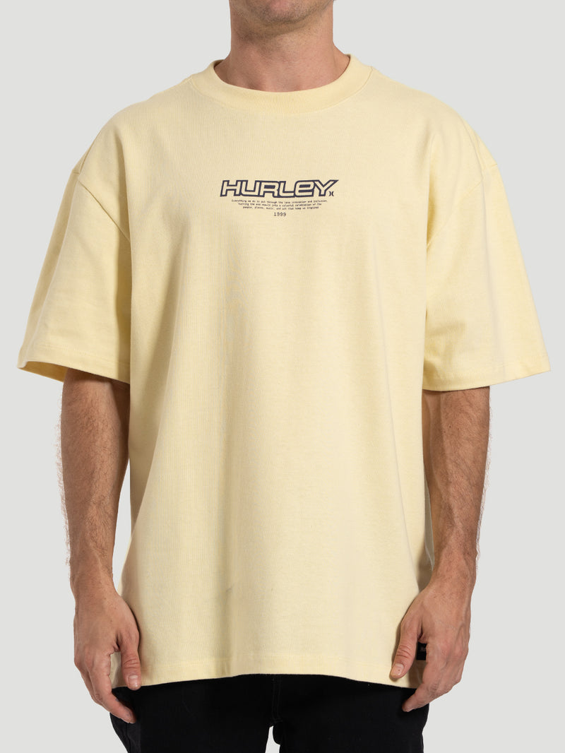 Camiseta Especial Hurley Nine Nine MaxFit Amarelo