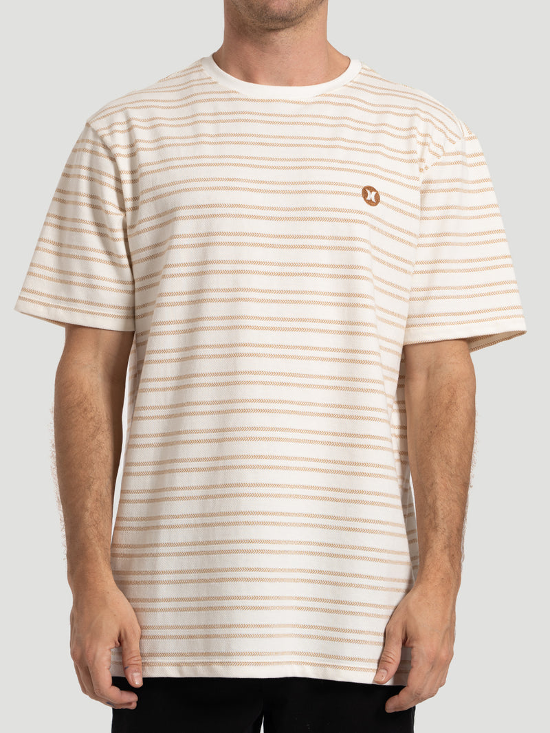 Camiseta Especial Hurley Gold Listrada Off White