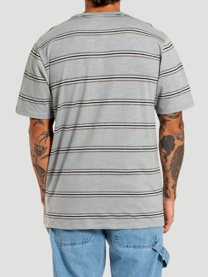Camiseta Especial Hurley Sunset Listrada Cinza