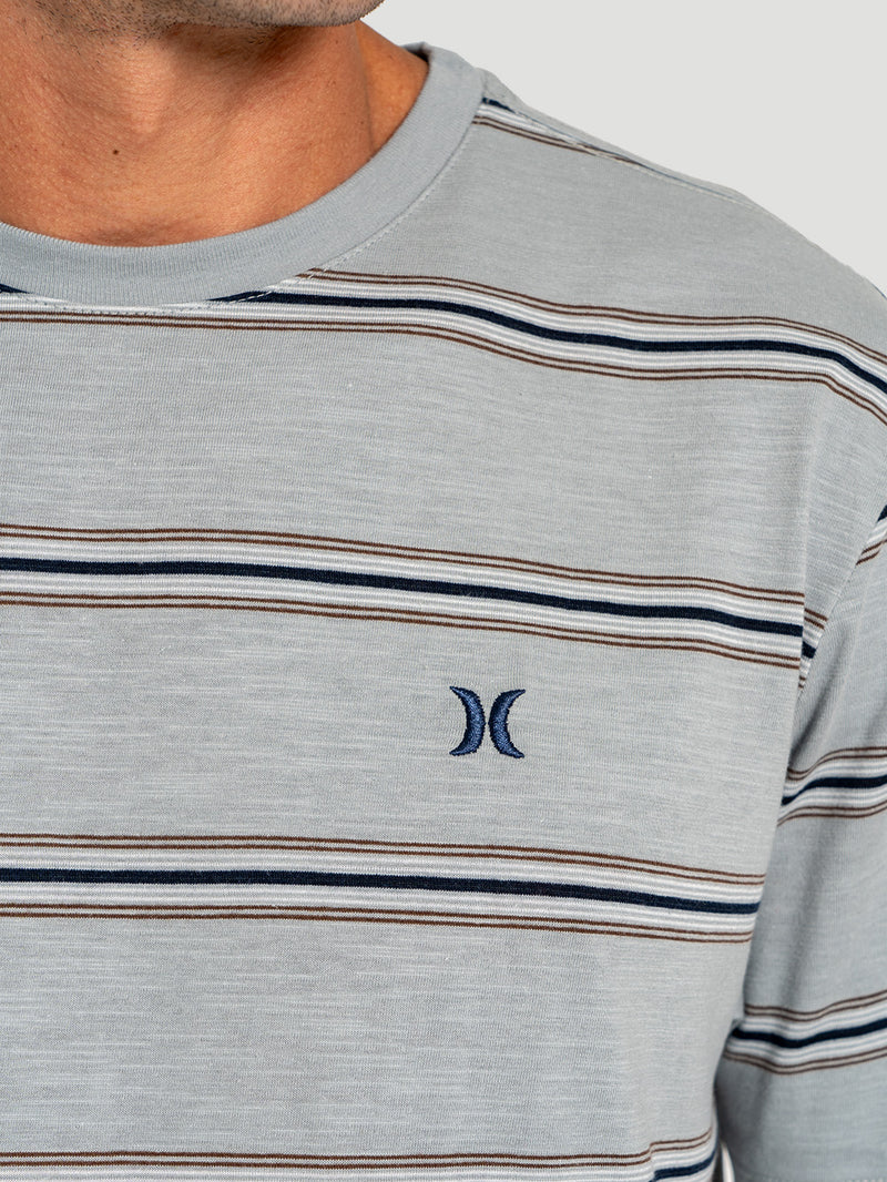 Camiseta Especial Hurley Sunset Listrada Cinza