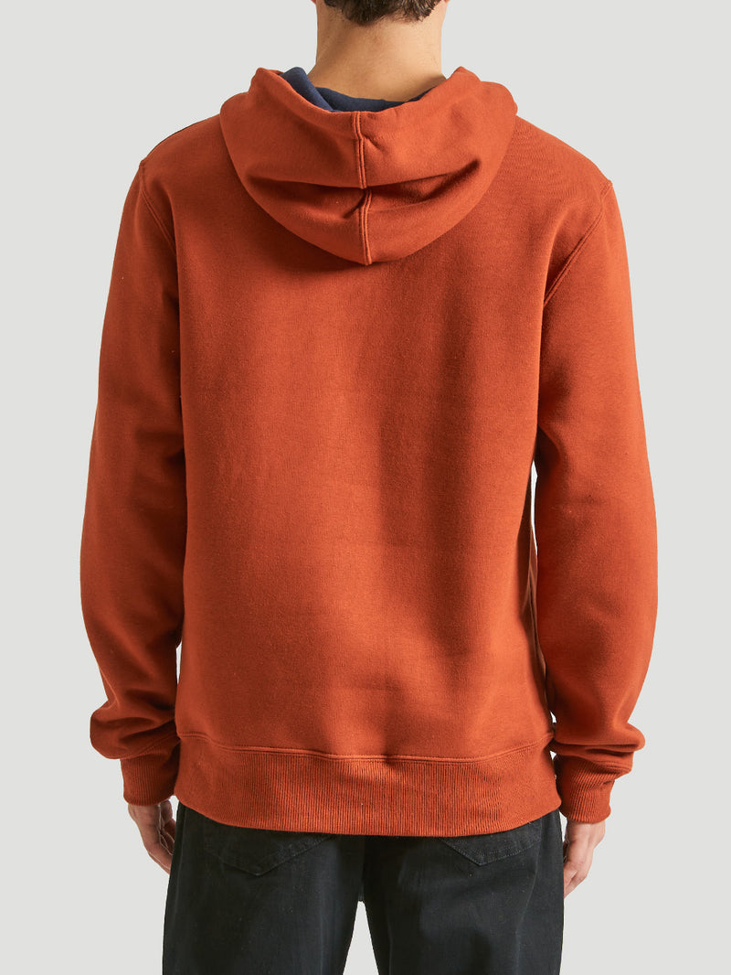 Vista traseira do moletom canguru vermelho da Hurley, com capuz estruturado e modelagem confortável. Sem estampas ou detalhes adicionais nas costas.