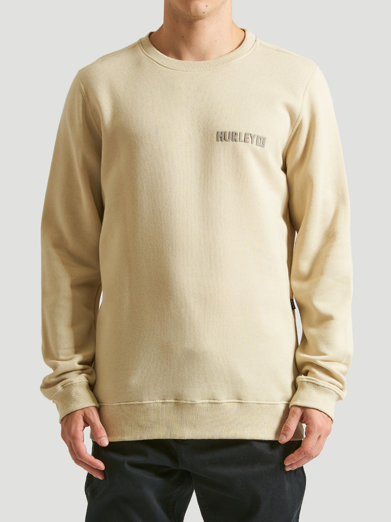 Moletom careca areia da Hurley, com gola redonda e logo discreto no peito. Modelo confortável e versátil, ideal para um look casual e estiloso.