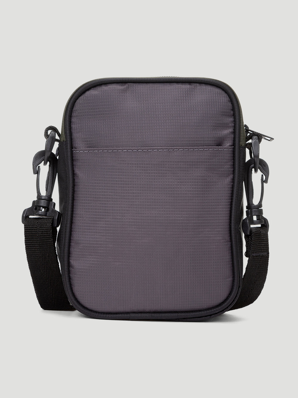 Shoulder bag cinza chumbo de design minimalista, com zíper superior, alça ajustável preta e acabamento em tecido resistente. Compacta e funcional.